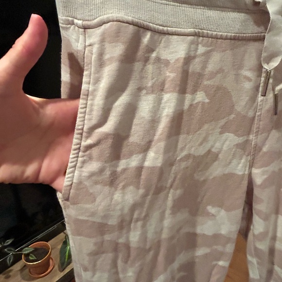 Athleta balanced printed jogger - Picture 7 of 10